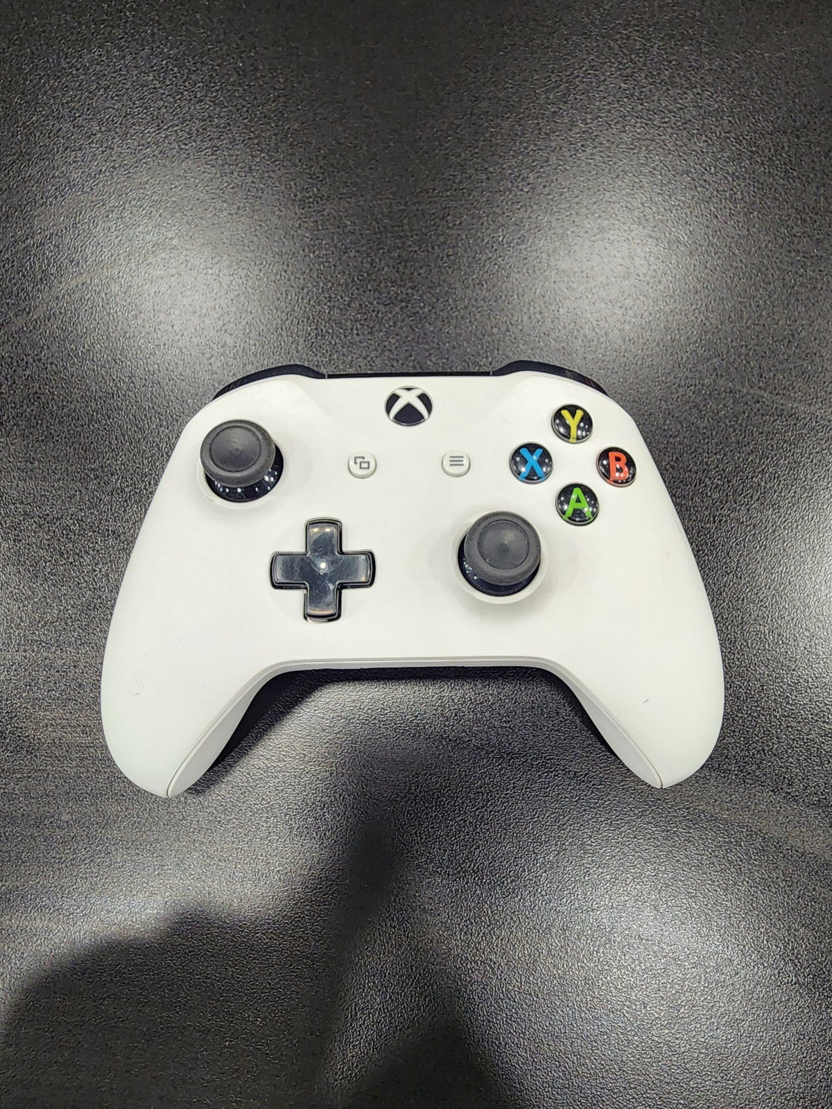 Xbox One Wireless Controller – White (Used)