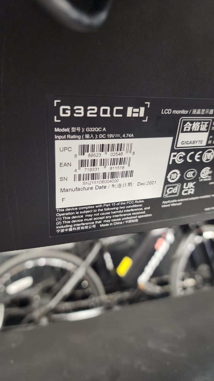 Gigabyte G32QC A 32” Curved QHD 165Hz Gaming Monitor (Used – Excellent Condition)