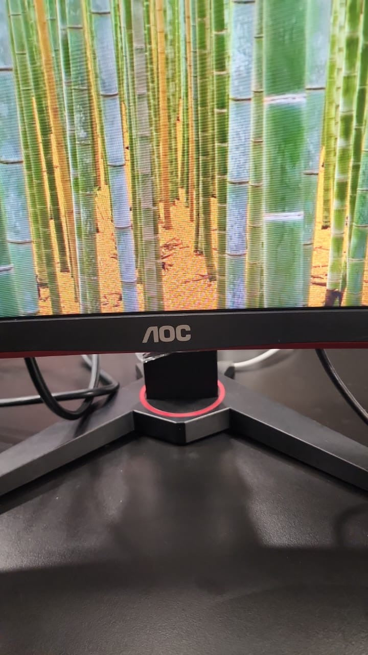 AOC C32G2E 32” Curved FHD 165Hz Gaming Monitor (Used – Excellent Condition)